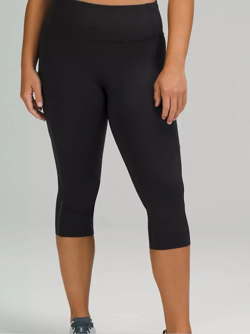 Lululemon athletica Fast and Free Cropped Leggings - size 10